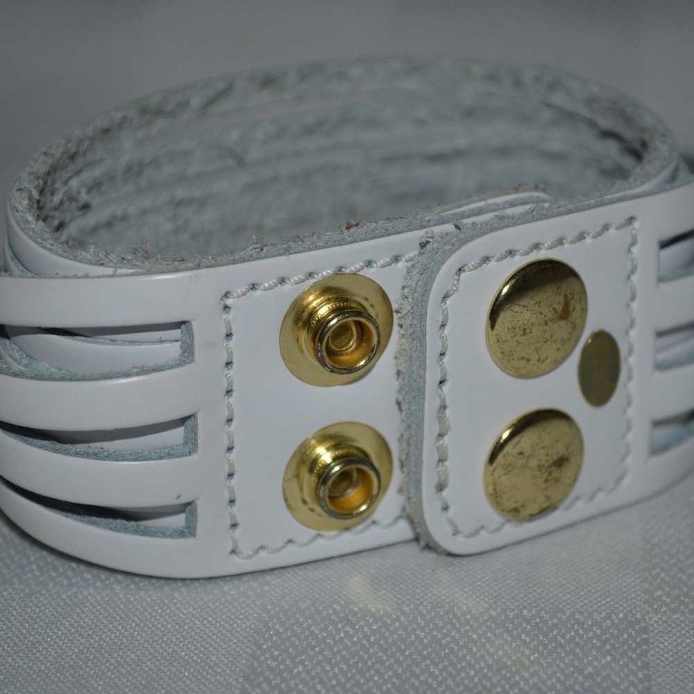 Beautiful MGD Mindy Gold Designs Handmade White Leather Pink Druzy Bracelet - Picture 3 of 7